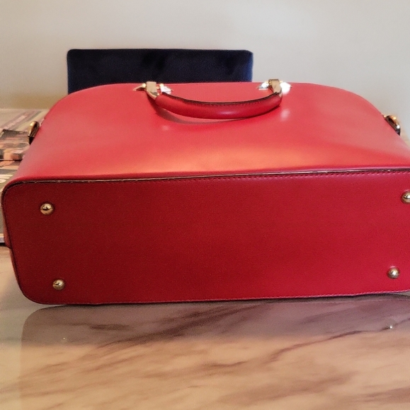 Purse - Picture 2 of 3